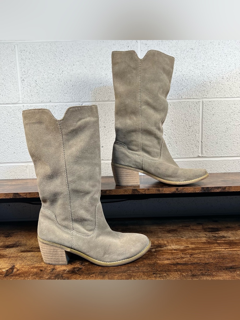 Nine West Boots Lylau Beige Taupe Suede Leather Pull On Heeled Slouchy Womens 10